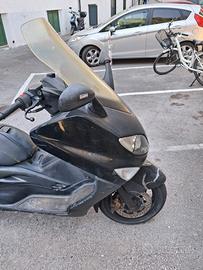 scooter tmax 500 anno 2006 con targa bulgara