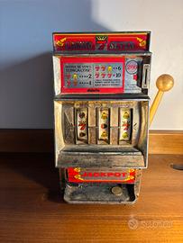 Slot Machine Vintage 200 Lire