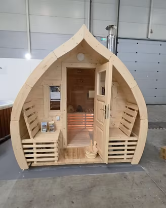 Sauna da esterno in giardino