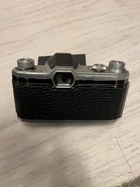 Contax  - zeiss ikon D senza obiettivo. Da testare
