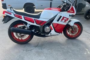 FZ 750