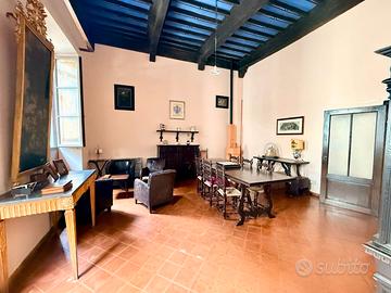 Appartamento su Palazzo Storico.Rif. BA/280