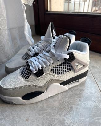 Jordan 4
