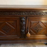 Credenza antica