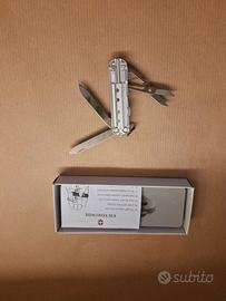 Multiuso Victorinox Signature tech lite