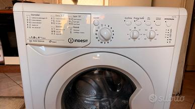 LAVATRICE INDESIT CARICA FRONTALE 8kg