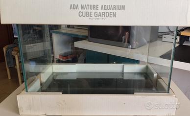 ADA Nature Aquarium Cube Garden e Lampada Aquasky