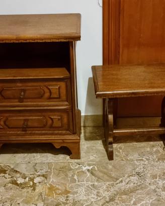 Comodino in noce + sgabellino abbinato