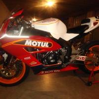Honda 1000 RR. 2005 uso pista