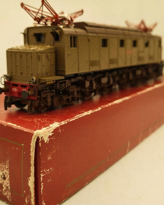 Locomotore Rivarossi E428
