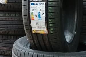 PNEUMATICI AUTO DETTAGLIO È INGROSSO