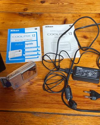 Nikon CoolPix S2