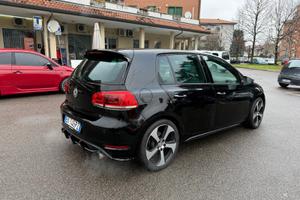 Golf gti 211 CV