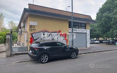 Negozio a Milano Via Sabatino Lopez 1 locali
