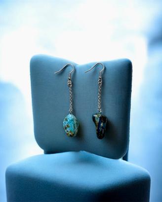 Orecchini pendenti in crisocolla e serpentino