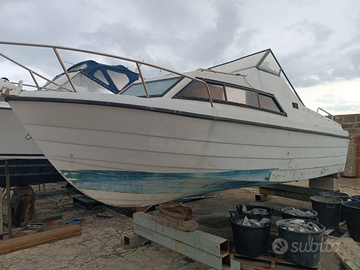 Barca da ristrutturare