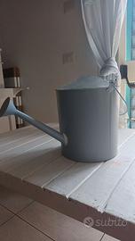 Annaffiatoio decorativo in metallo – stile vintage