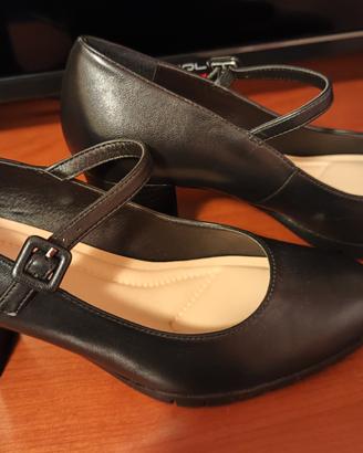 scarpe nere