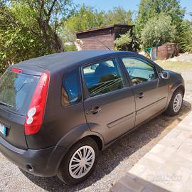 Fiesta 1.4  TDI consumi 27 litro colore nero dip