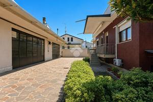 CASA INDIPENDENTE A VAREDO