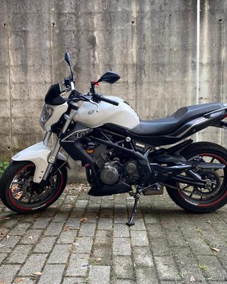 Benelli bn302
