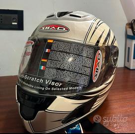 Casco nuovo, provato soltanto