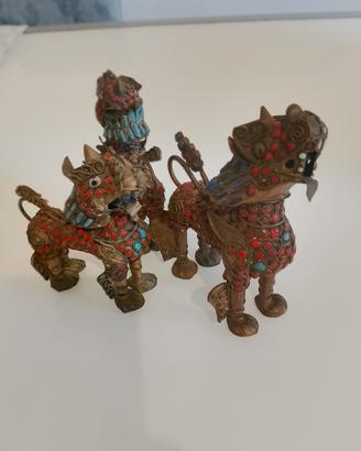 Tre cani di foo tibetani, Nepal/Tibet