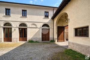 CASA SEMINDIPENDENTE A CUORGNÈ