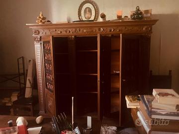 libreria e scrivania tarlati