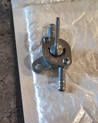 Rubinetto benzina, valvola ON/OFF attacco 6 mm
