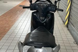 scooter sh150