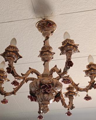 Lampadario in porcellana di Capodimonte 