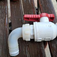 Rubinetto in plastica per tinozza