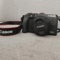 Canon M6II + obiettivo EF-M 22mm F2