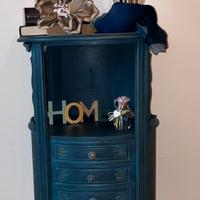 Mobile elemento di arredo