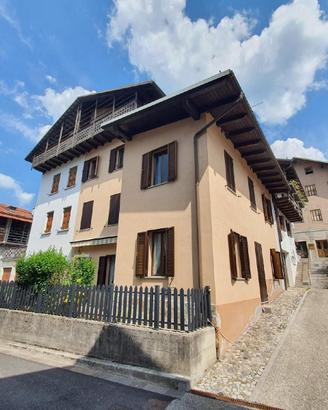 AMPIA CASA IN CENTRO, IDEALE PER LA FAMIGLIA O ...