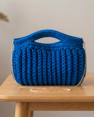  pochette a bauletto blu elettrico 