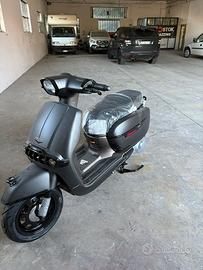 KEEWAY Sixties 300i NUOVO