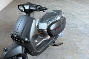 KEEWAY Sixties 300i NUOVO
