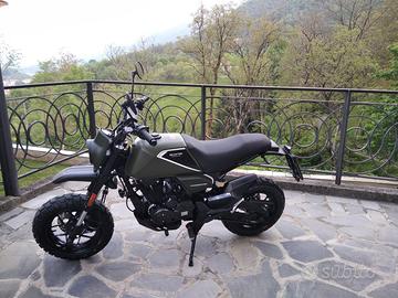 Brixton crossfire 125 XS