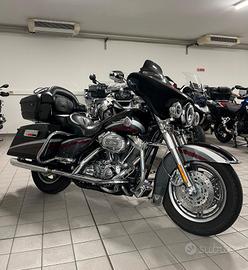 Harley Davidson Electra glide C.V.O.