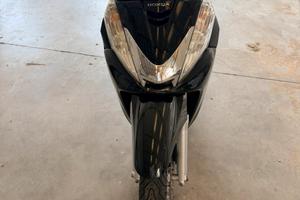 Honda SH300i 2014