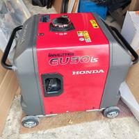 GENERATORE HONDA 3KW EU 30is COME NUOVO!!