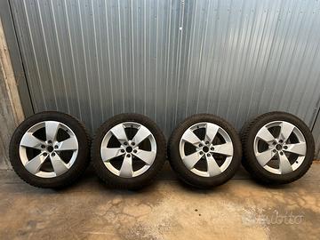 Cerchi e gomme 225/50R17 93H Dunlop