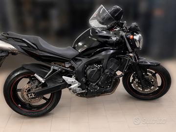 Yamaha FZ6 S2 600
