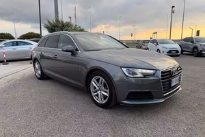 AUDI A4 Avant 2.0 TDI 150CV ULTRA S TRONIC BUSINES