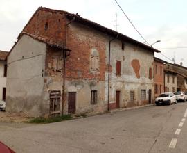 Casa a Maleo in via Borgonuovo