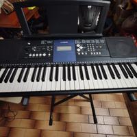 Tastiera elettronica Yamaha PSR-E333