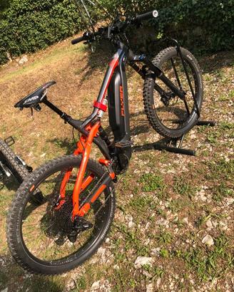 BICI mtb elettrica bi-ammortizzata FLYER