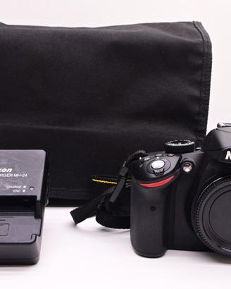 Nikon D3200 corpo macchina + borsa